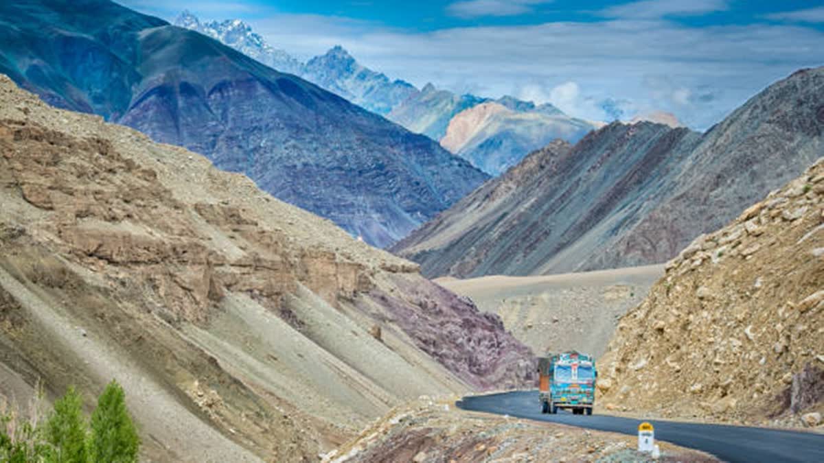 Country's unique polling station in Ladakh (Photo ETV Bharat)