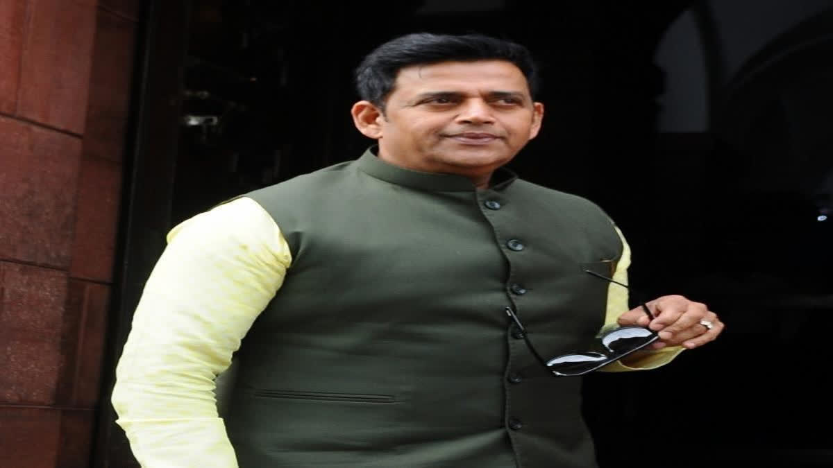 Ravi Kishan, the BJP candidate, who is contesting from the Gorakhpur Lok Sabha constituency, got respite from the Mumbai court.
