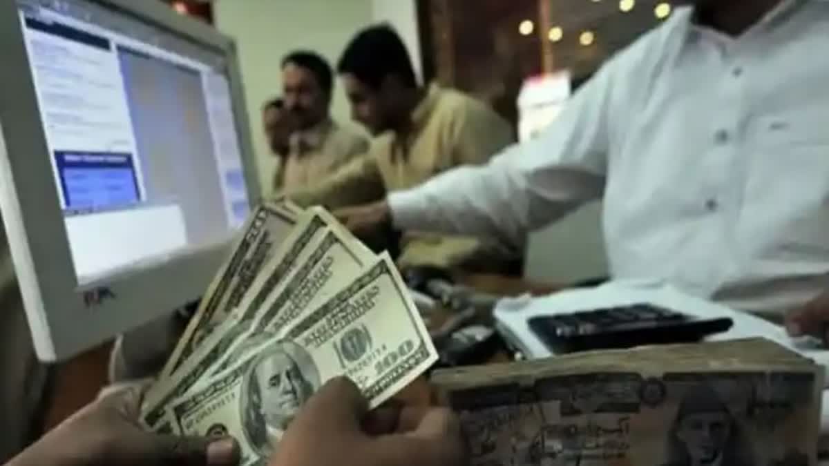 FOREX RESERVES DECLINE