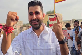 Independent candidate from Barmer Ravindra Singh Bhati cast his vote, said - Opposition is united against me