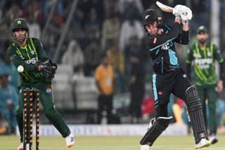 چوتھے ٹی ٹوئنٹی میچ میں نیوزی لینڈ نے پاکستان کو چار رن سے شکست دی