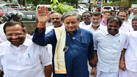 Shashi Tharoor casts vote for Lok Sabha elections 2024 (Photo ANI)