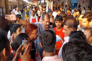 JALNA CHHAPRA TRAIN AC BROKEN