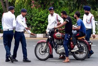 ब‍िना हेलमेट वाहन चलाने के चालान में वृद्धि