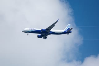 FLIGHT GATE STARTED OPENING IN AIR