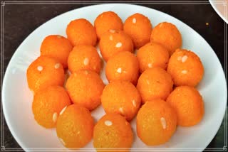Wheat Rava Laddu