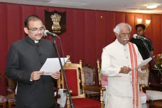 Haryana Governor Bandaru Dattatreya administered the oath to the newly appointed Chief Information Commissioner and State Information Commissioners