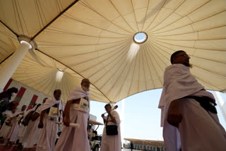 Essentials for the Hajj: From sunhats to shoe bags, a guide to gear Muslims bring to the pilgrimage