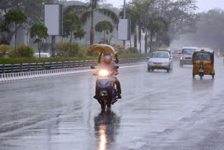 Chennai Meteorological Department announced possibility of moderate rain in Tamil Nadu Karaikal Puducherry areas