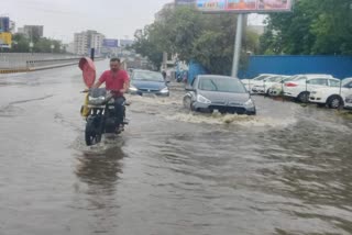 Ahmedabad Rain : અમદાવાદ શહેરમાં માત્ર એક ઇંચ વરસાદ વરસતા રોડ પર પાણી ભરાયા