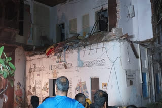 2 died and one injured in wall collapse in Udaipur