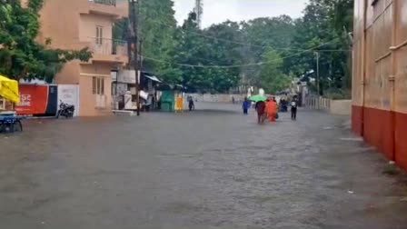 Kheda nadiad rain: ખેડામાં ધોધમાર વરસાદ, નડીયાદમાં નીચાણવાળા વિસ્તારો પાણીમાં ગરકાવ