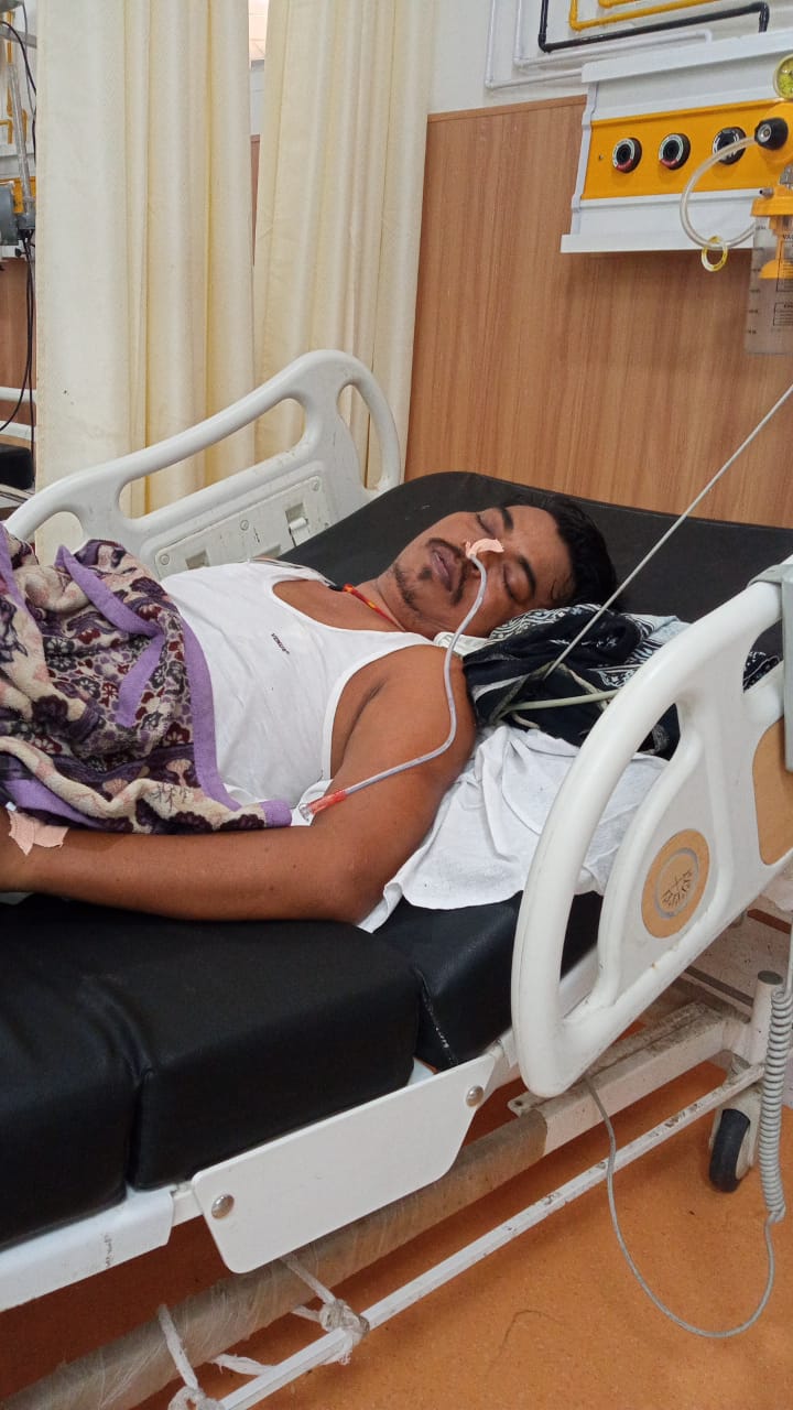 ब्रेन हेमरेज के कारण उदयपुर के एमबी अस्पताल में इलाज के दौरान भर्ती