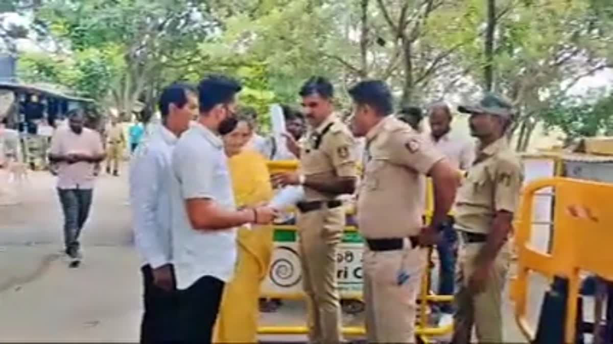 Renukaswamy murder case  Family members visited Pavitra  Pavitra Gowda  Bengaluru