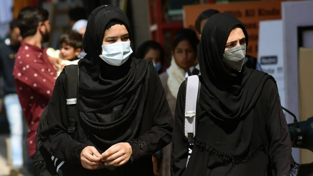 HC Refuses to Interfere in Hijab Ban Decision of Mumbai College