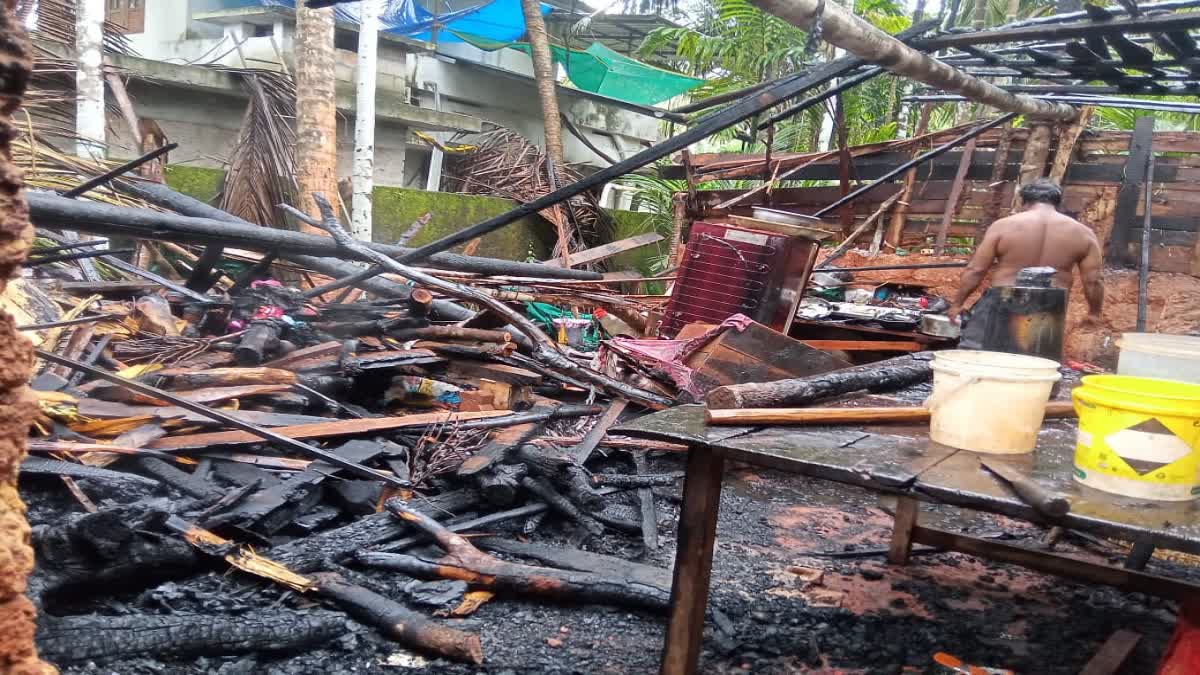 BALUSSERY FIRE ACCIDENT  ബാലുശേരി തീപിടിത്തം  ബാലുശേരിയിൽ ഷെഡിൽ തീപിടിത്തം  FIRE ACCIDENT IN BALUSSERY