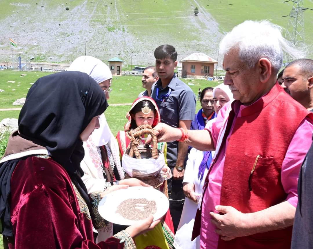 Lieutenant Governor Manoj Sinha inaugurates 100 bedded DRDO Hospital at Baltal Base camp