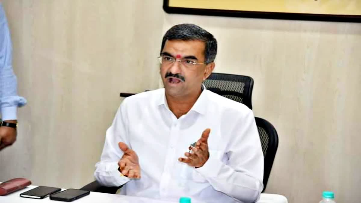 Minister Shambhuraj Desai