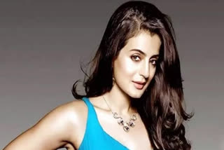 Actor Ameesha Patel was fined Rs 500 by the civil court in Ranchi for failing to appear to cross-examine a prosecution witness in the cheque bounce case filed against her.