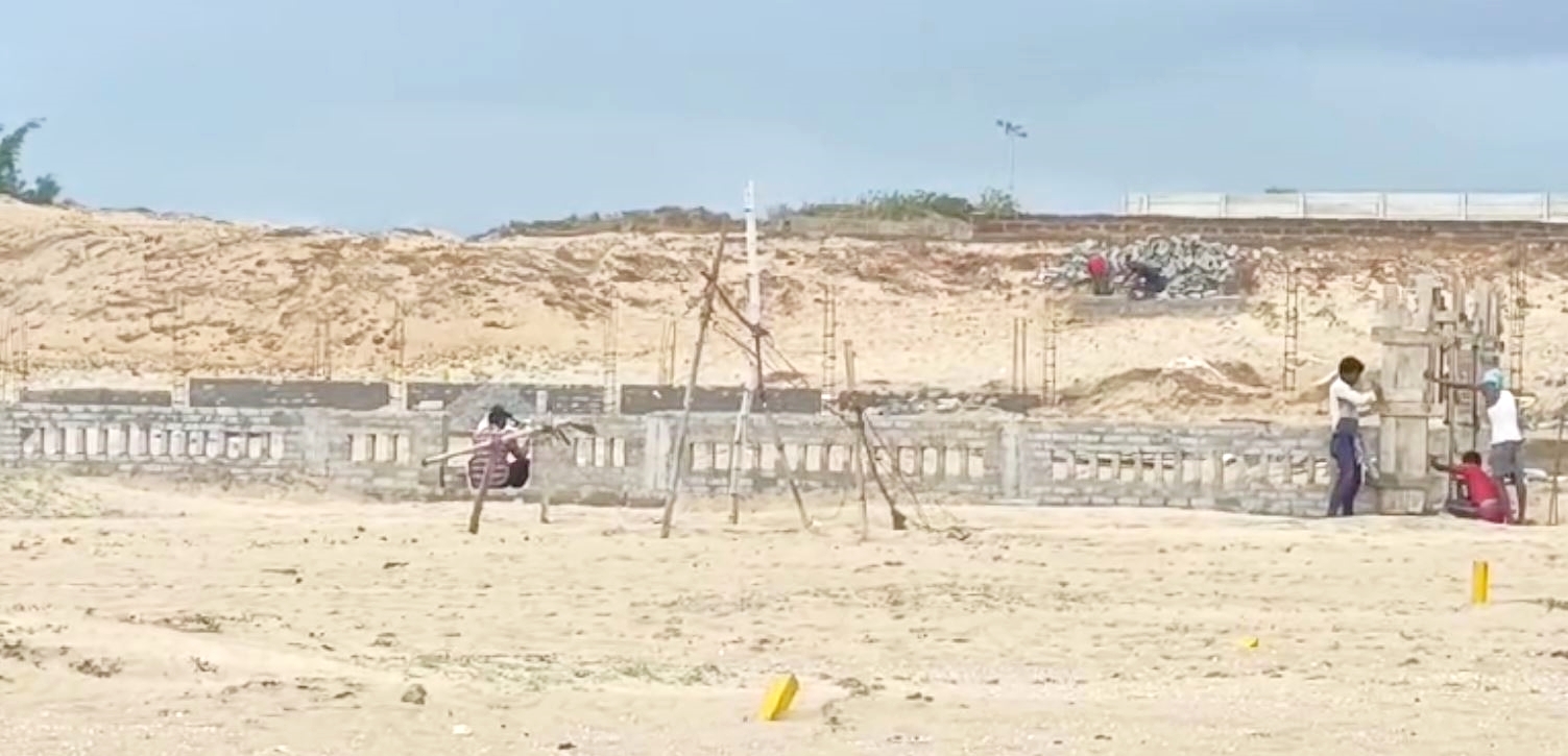 PLOTTING ON PURI SEA BEACH