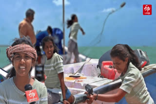 tamil sea vlogger