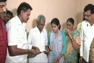 Vinod Raj visits Renukaswamy Home