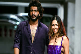 Malaika Arora and Arjun Kapoor in Airport