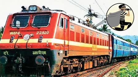 Thieves rob Shirdi- Kakinada Train