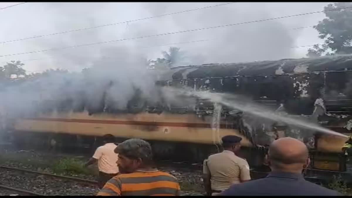 Etv BharatTwo coaches of train caught fire at Madurai railway junction