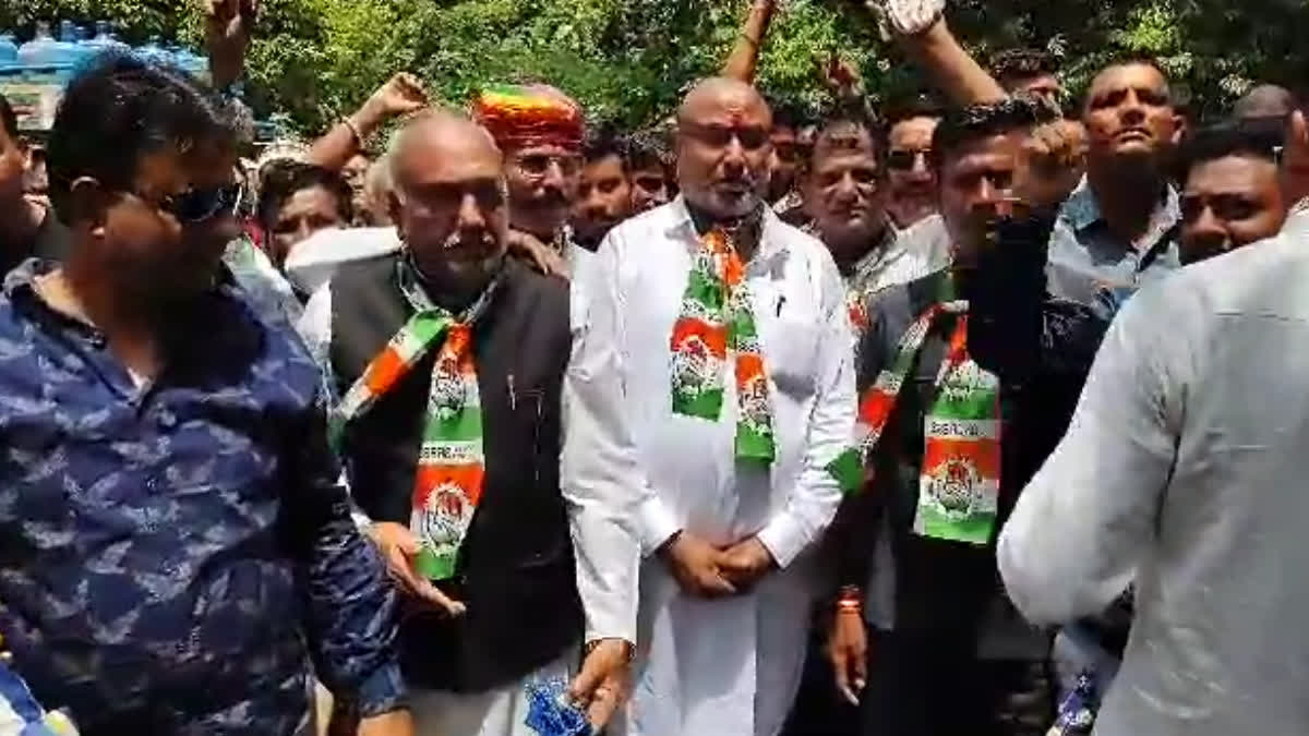 Congress ticket aspirants met election committee in Jhalawar