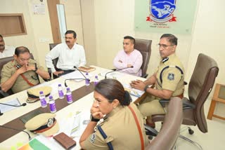 EtHarsh Sanghavi: સમગ્ર પોલીસ તંત્ર એકશન પ્લાન બનાવી એક સૂત્રતા સાથે ટીમ ગુજરાત બની કામ કરશે- હર્ષ સંઘવીv Bharat