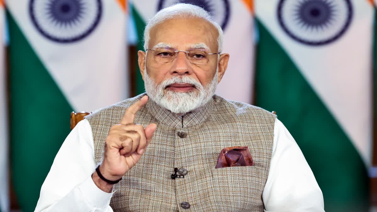 प्रधानमंत्री नरेंद्र मोदी