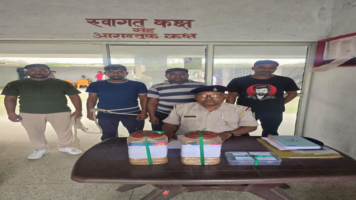 three-people-arrested-in-illegal-mica-case-in-giridih