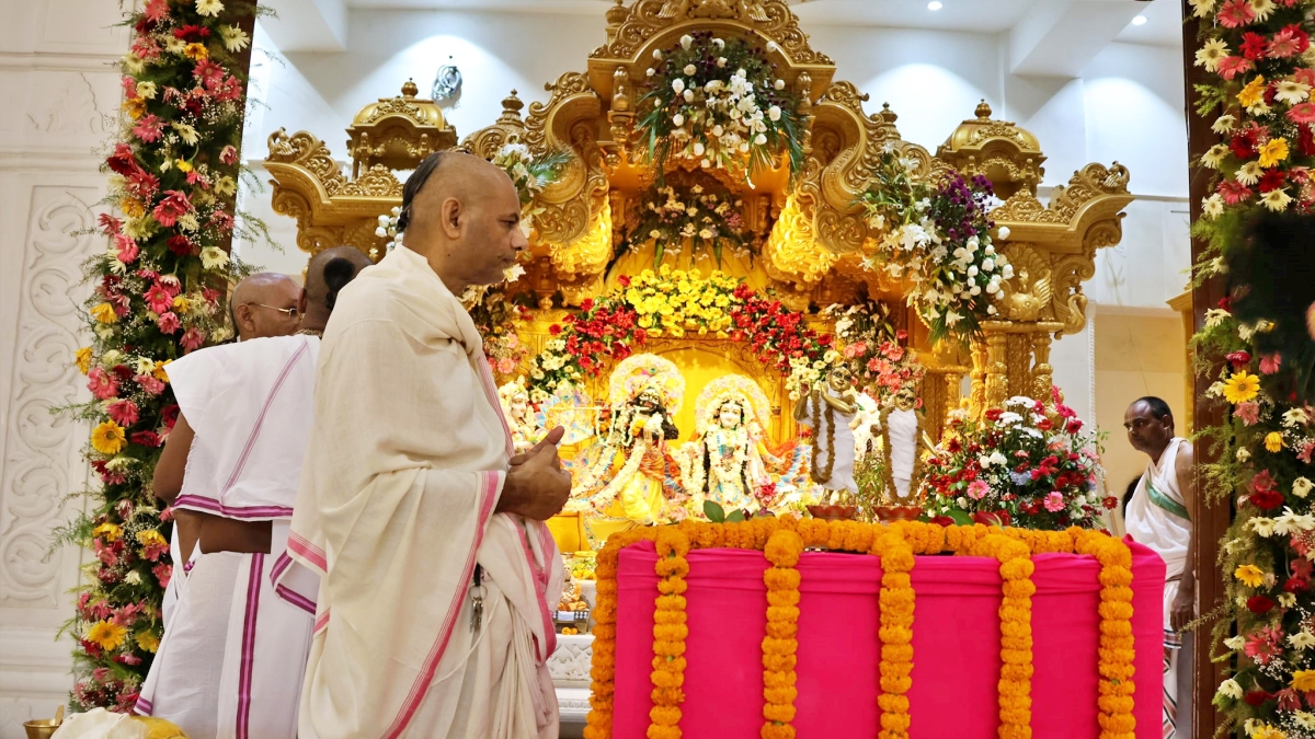 पटना इस्कॉन मंदिर में भगवान श्रीकृष्ण