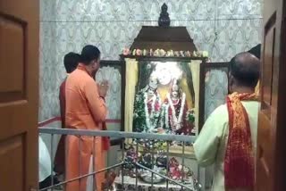 Shyam Bihari Jaiswal reached Radha Krishna temple