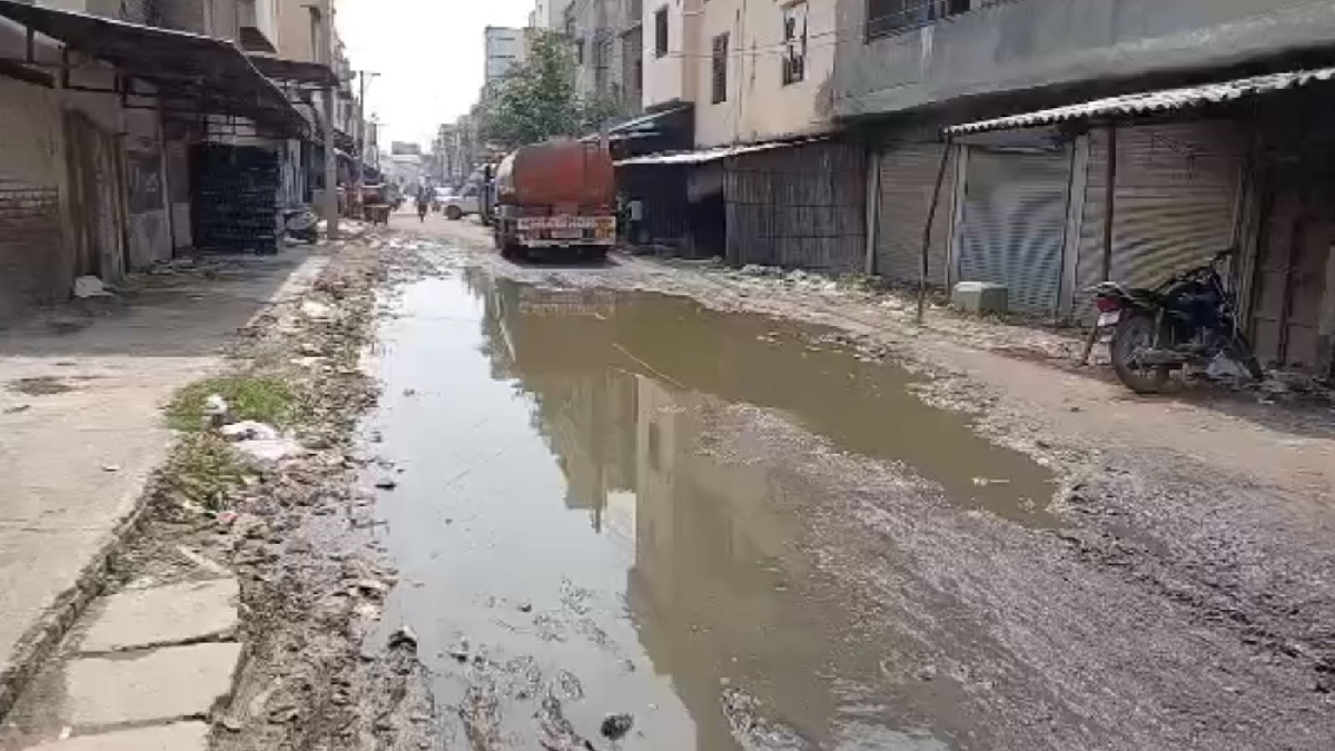 Garbage in Palwal Vegetable Market