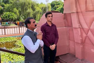 Sukhu Pays Tribute To Martyrs Of Jallianwala Bagh