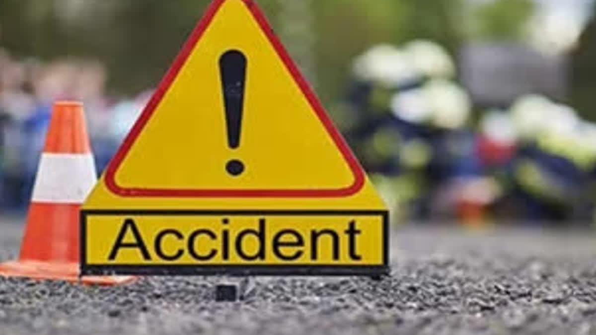 TANKER HIT A CAR IN DUDU,  ROAD ACCIDENT IN DUDU