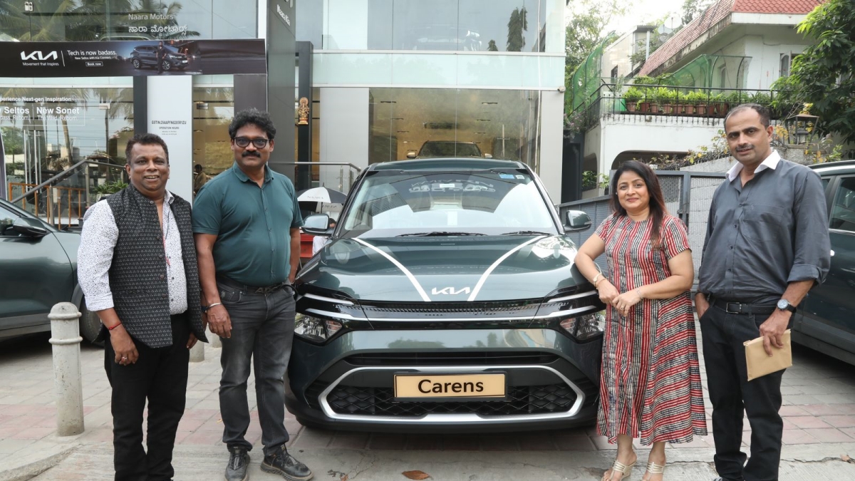 Trivikrama gifted a car to 'Koragajja' director Sudhir