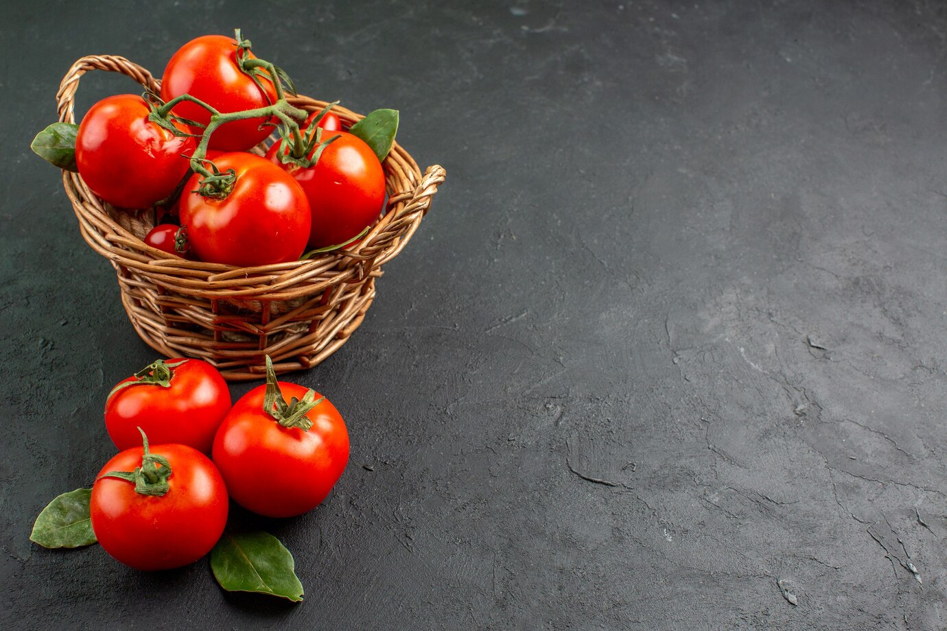 Are Tomatoes Healthy or Bad for our health ?