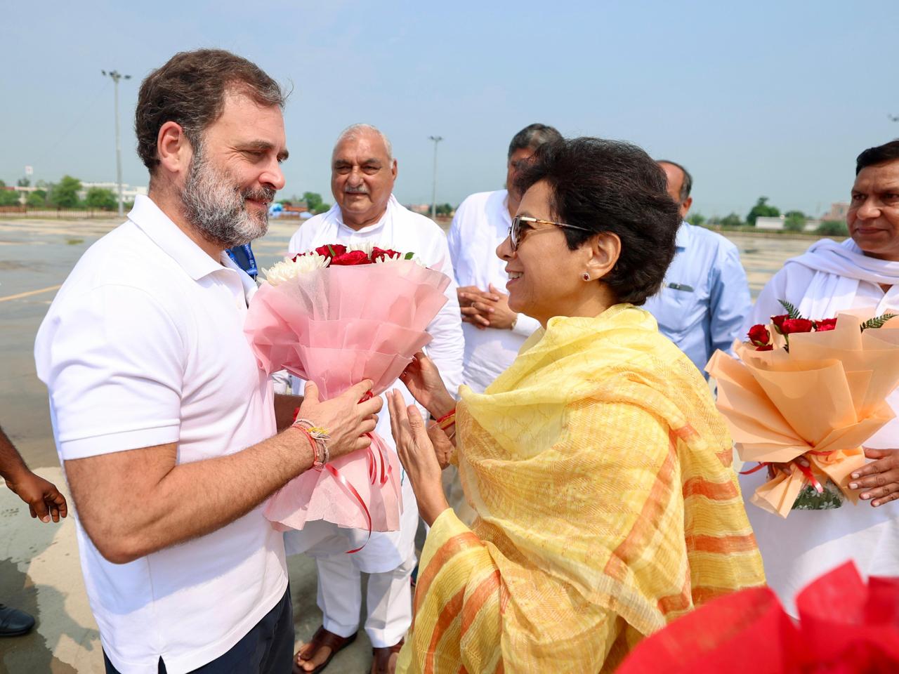 Kumari Selja seen on stage with Rahul Gandhi and Bhupindra Singh Hooda in Assandh Karnal Haryana Assembly Election 2024