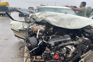 Two cars accident on Nandgaon Manmad Highway; 2 died and 6 people were injured