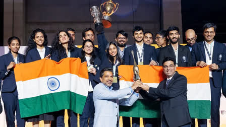 PM MODI MEET OLYMPIAD CHAMPIONS