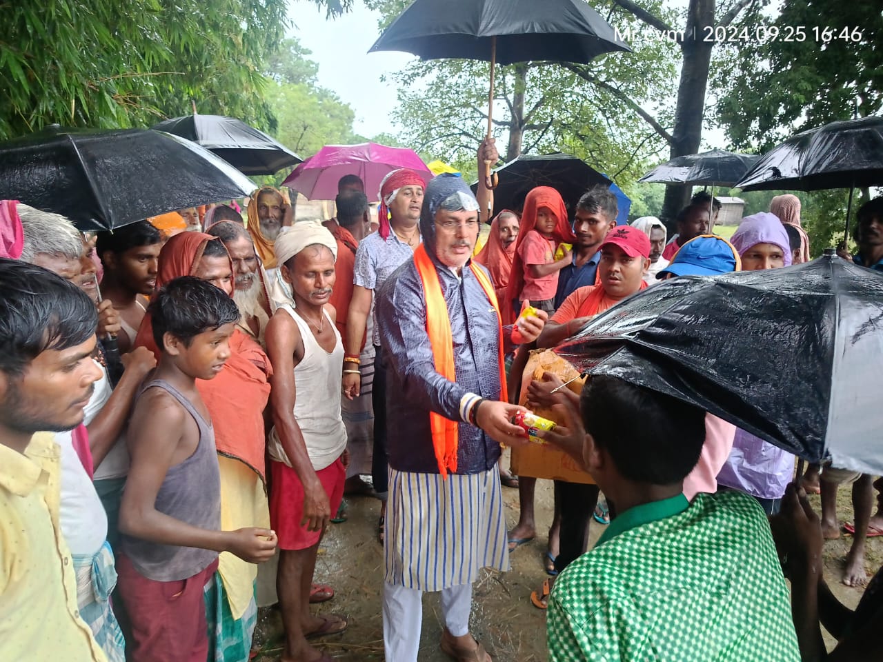 ganga-river-high-level-flood-situation-heavy-rain-increase-water-sahibganj