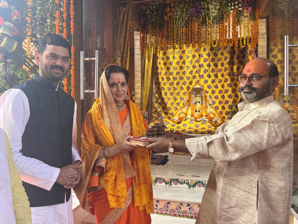 Actress Kangana Ranaut visit Ram mandir in Ayodhya