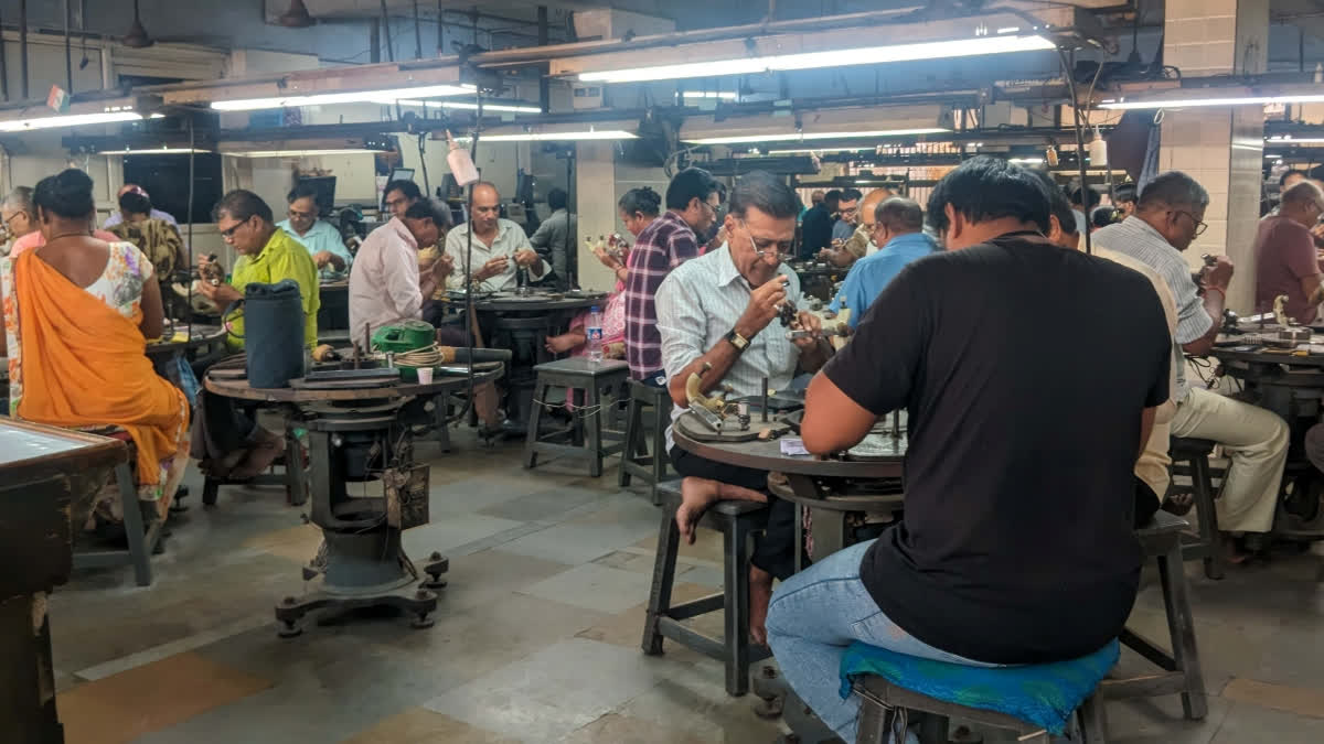 Ahead of Diwali, multiple diamond associations across the state have declared an unpaid holiday owing to the huge economic crisis looming large over the industry.