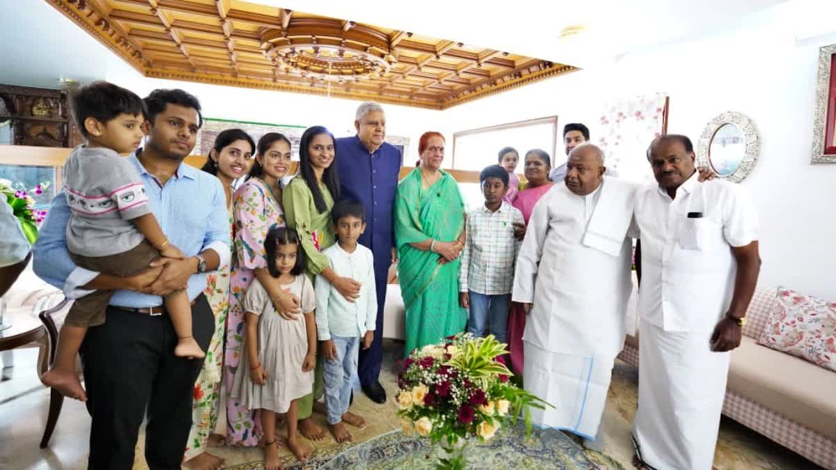 VICE PRESIDENT JAGDEEP DHANKAR  HD DEVE GOWDA RESIDENCE  PRIME MINISTER HD DEVE GOWDA  BENGALURU