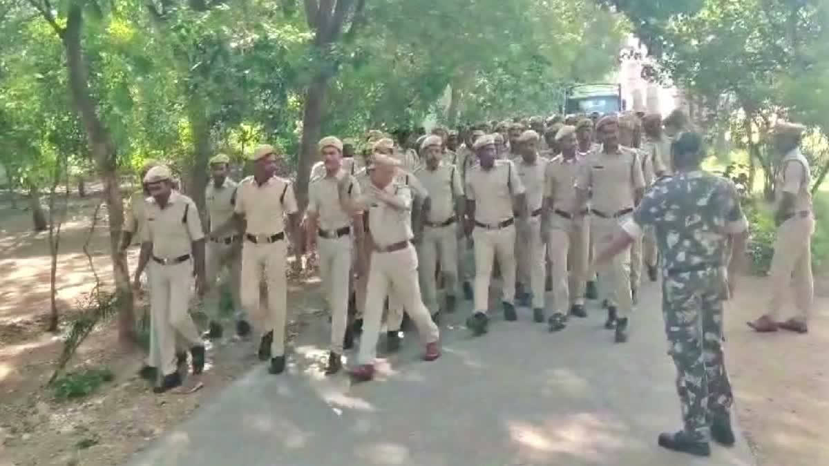 Statewide protests erupted on Saturday as the constables of the IV Battalion of Telangana State Special Police (TSSP) joined their families on the streets demanding the implementation of 'Ek Police' system.