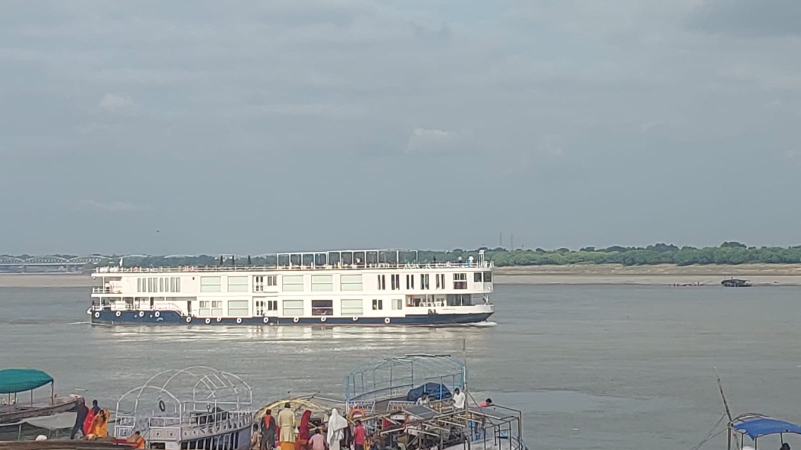 up ganga vilas cruise reached varanasi kashi banaras know booking packages india ship