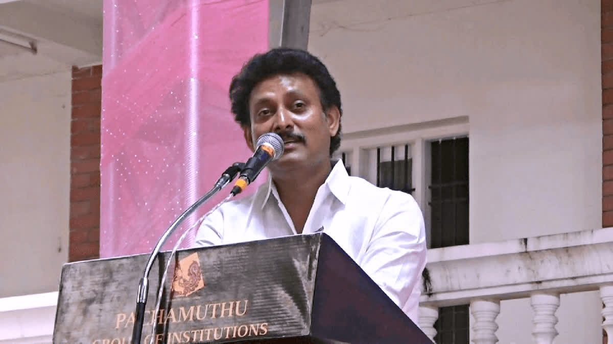 Minister Anbil Mahesh Poyyamozhi